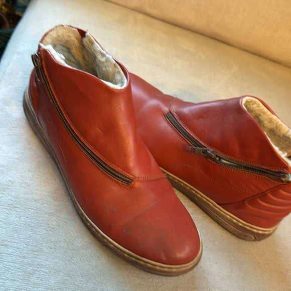 CLOUD Footwear Faith Wool Lined Bootie - Picture 8 of 9